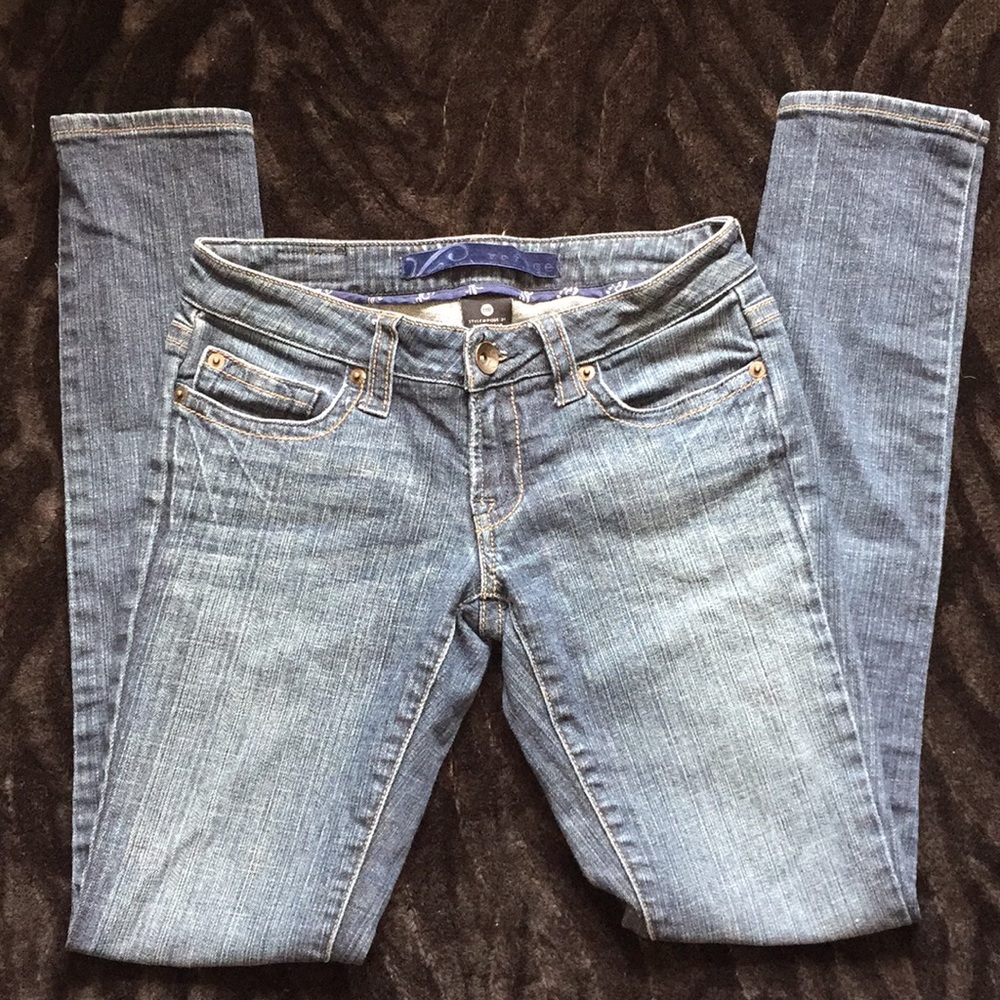 Refuge Denim Sz 0 R straight leg lt bl jeans